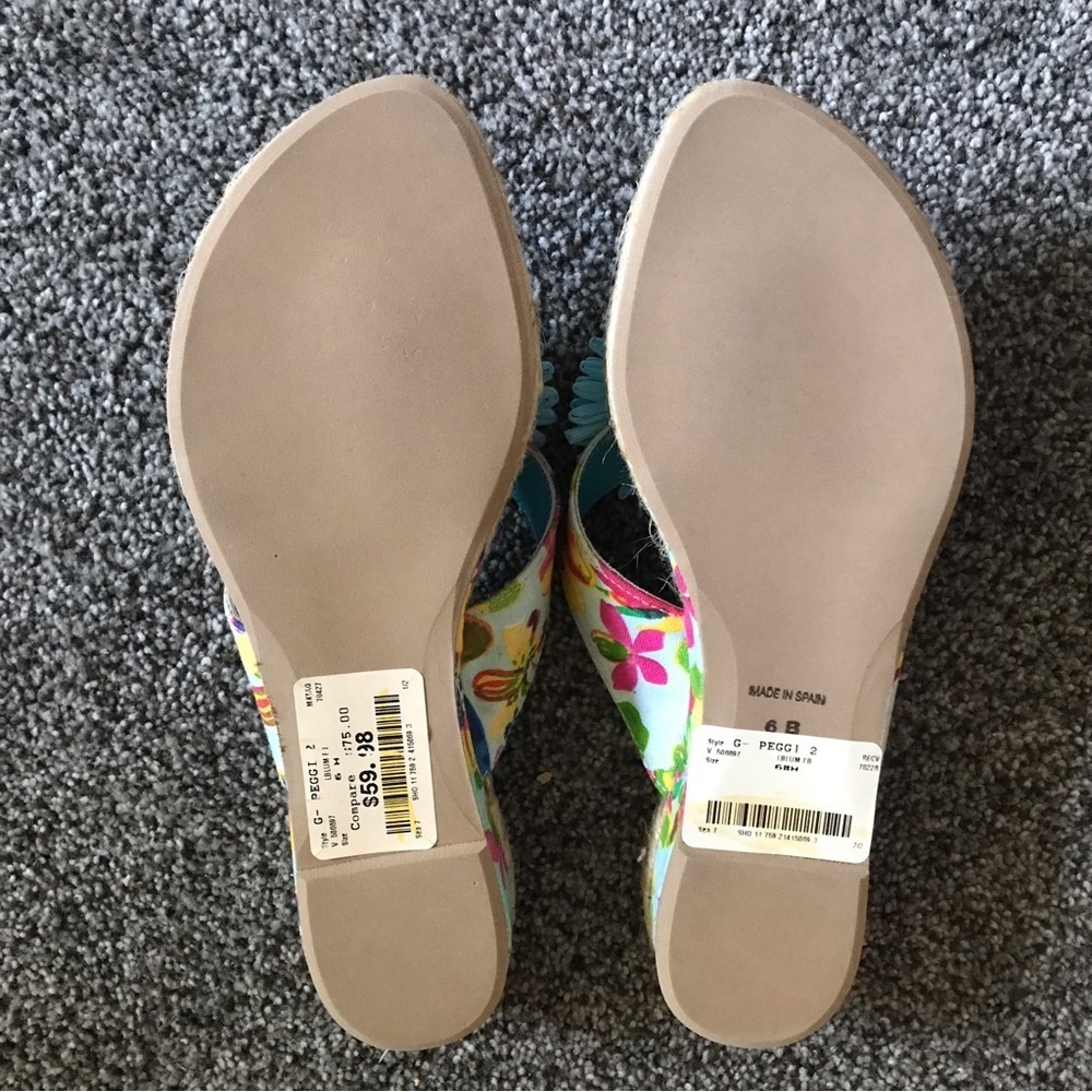 Anne Klein Women’s Flower Sandals / Flip flops - Peggy - Never Worn -Size 6M - Picture 3 of 6
